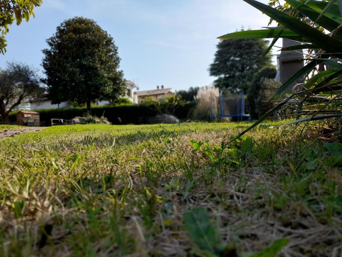 Villa La Magnolia - Private Beach Access, Garden, Views Lazise Exterior photo