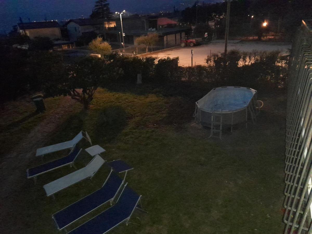 Villa La Magnolia - Private Beach Access, Garden, Views Lazise Exterior photo